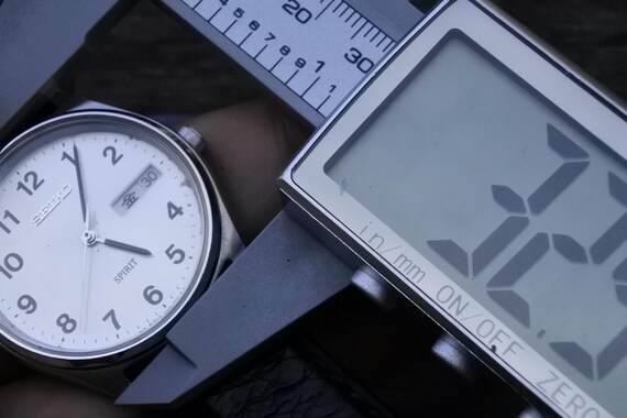 Vintage Seiko SPIRIT 7N48 7A00 Silver Dial Men Quartz Watch Japan