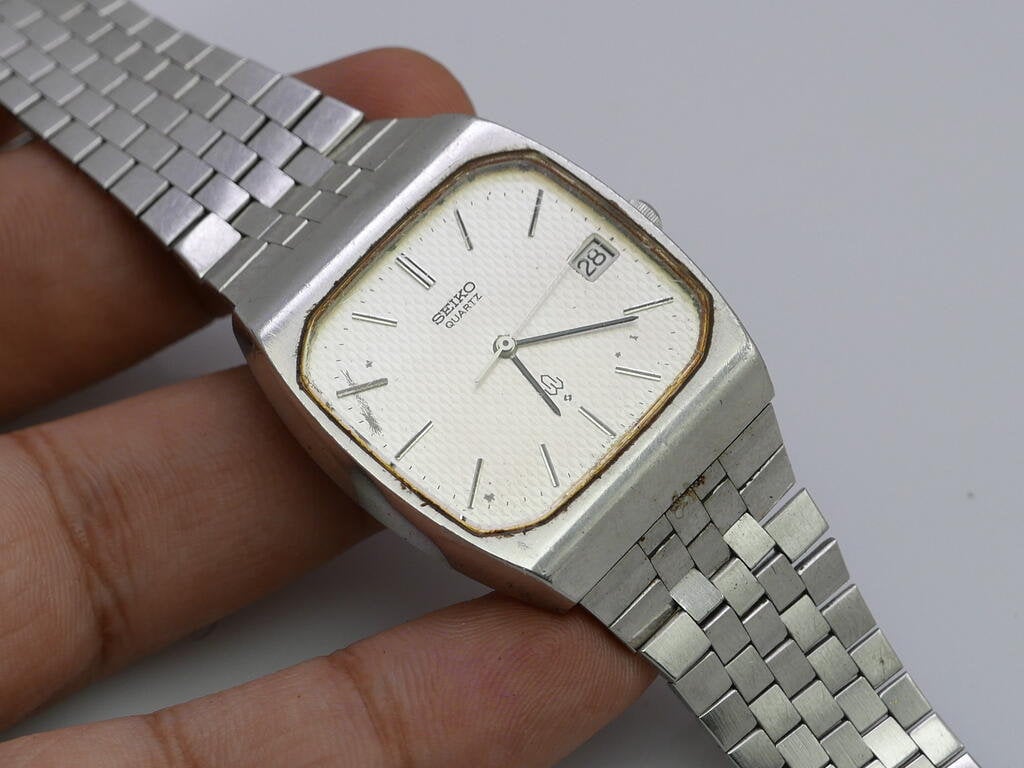 Longines 手巻きビンテージクォーツseiko rado Corum