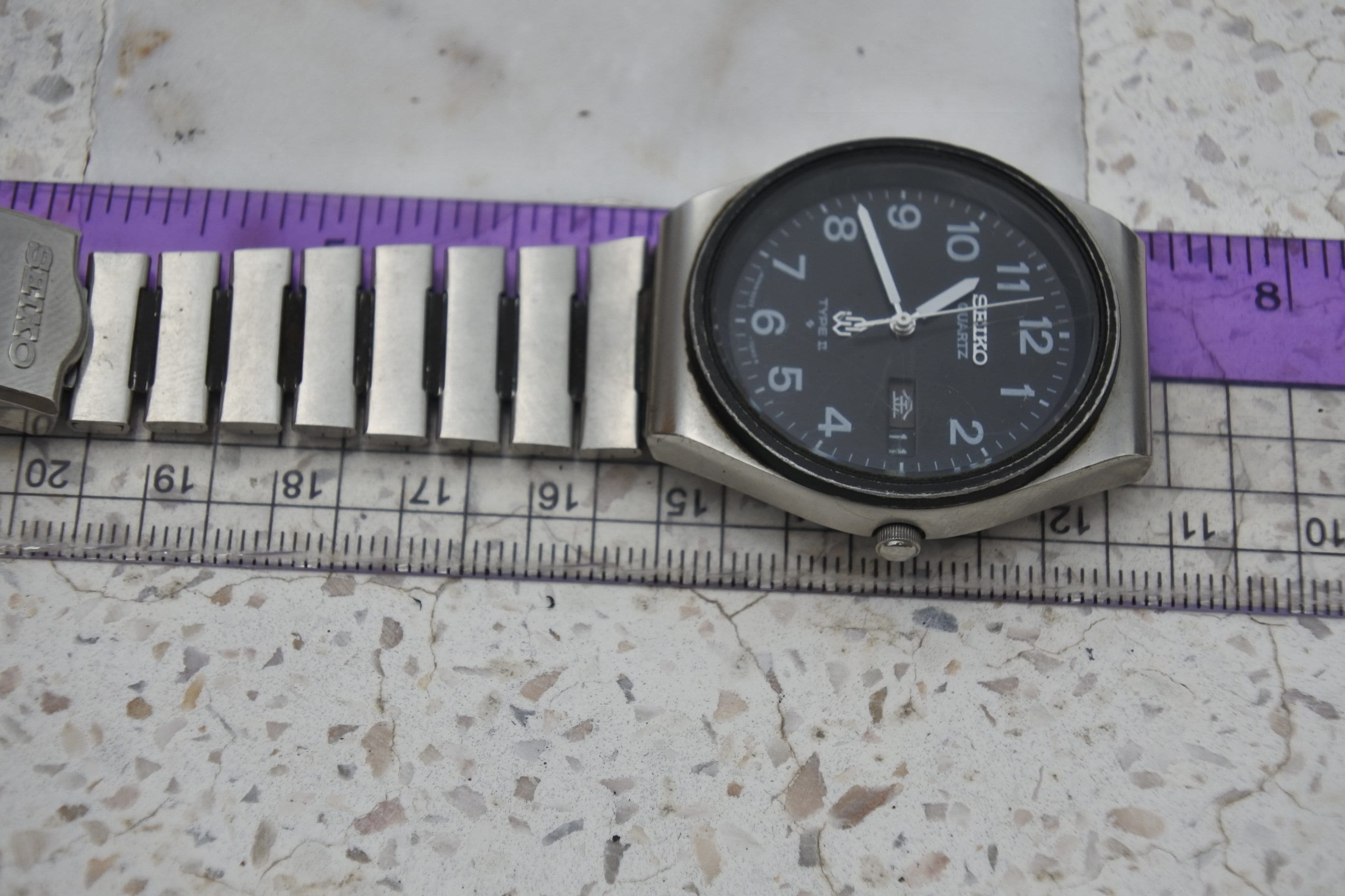 Vintage Seiko Type II 8223 7030 Black Dial Men Quartz Vintage Seiko Type II 8223 7030 Black Dial Men Quartz