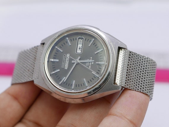 Vintage Seiko 5 Actus SS 6106 7460 Gray Dial Men Automatic Japan