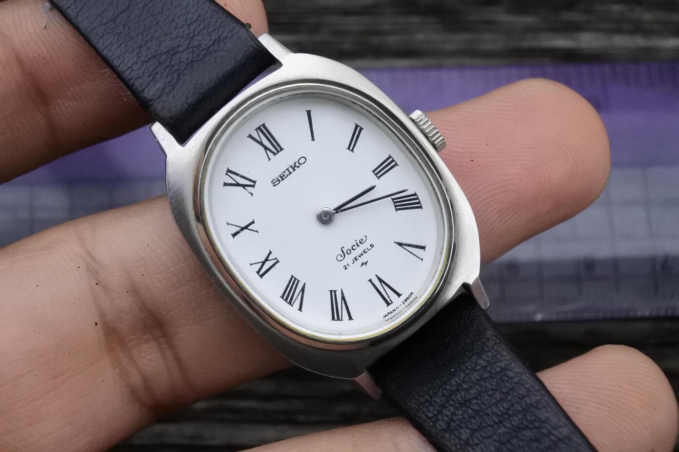ヴィンテージ　セイコー　SEIKO　ルビー　オーバル　レディース　ウォッチ SEIKO - ヴィンテージ セイコー SEIKO ルビー オーバル レディース