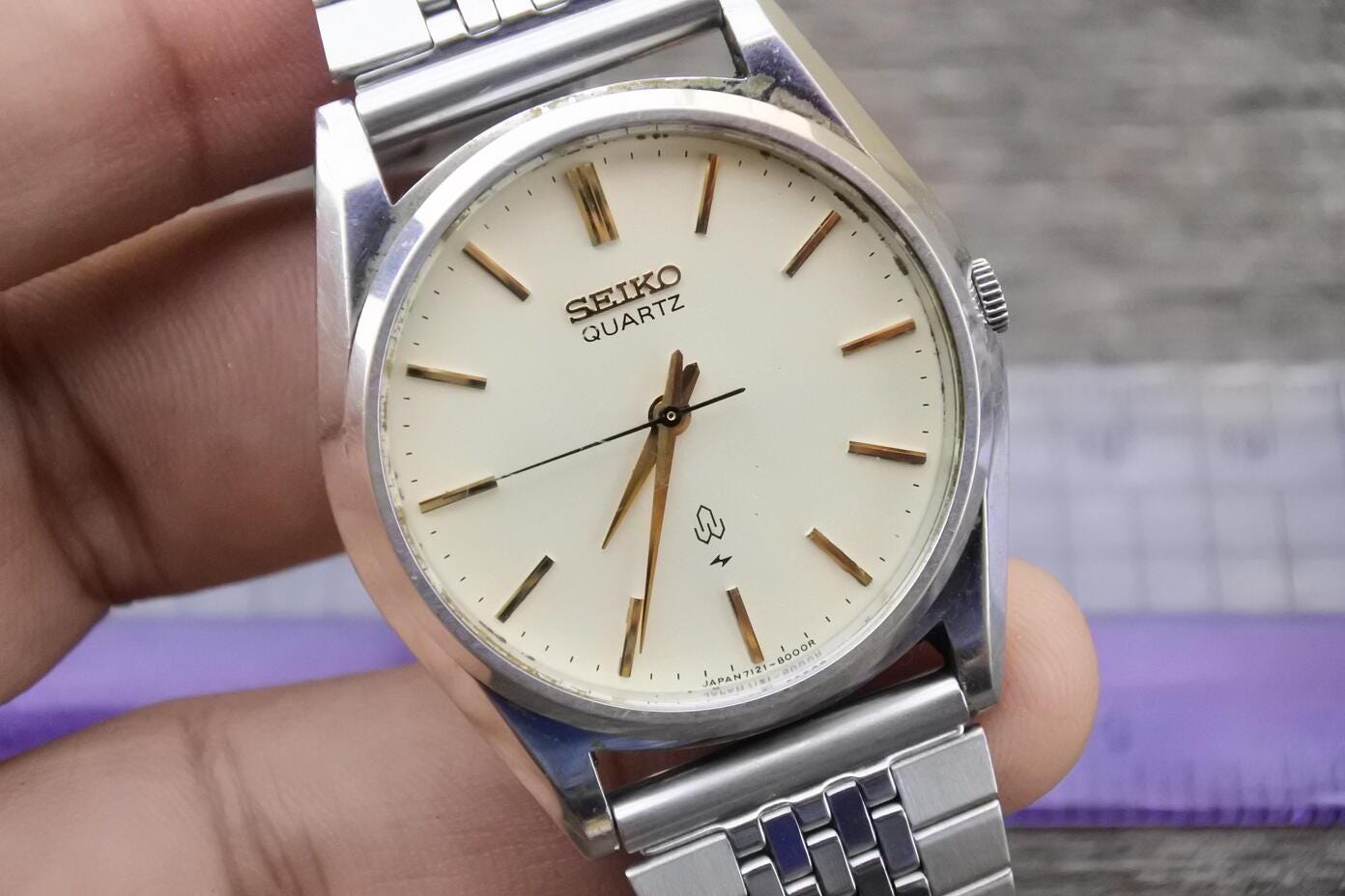 Vintage Seiko 7121 8000 Creamy Dial Men Quartz Watch Japan JDM