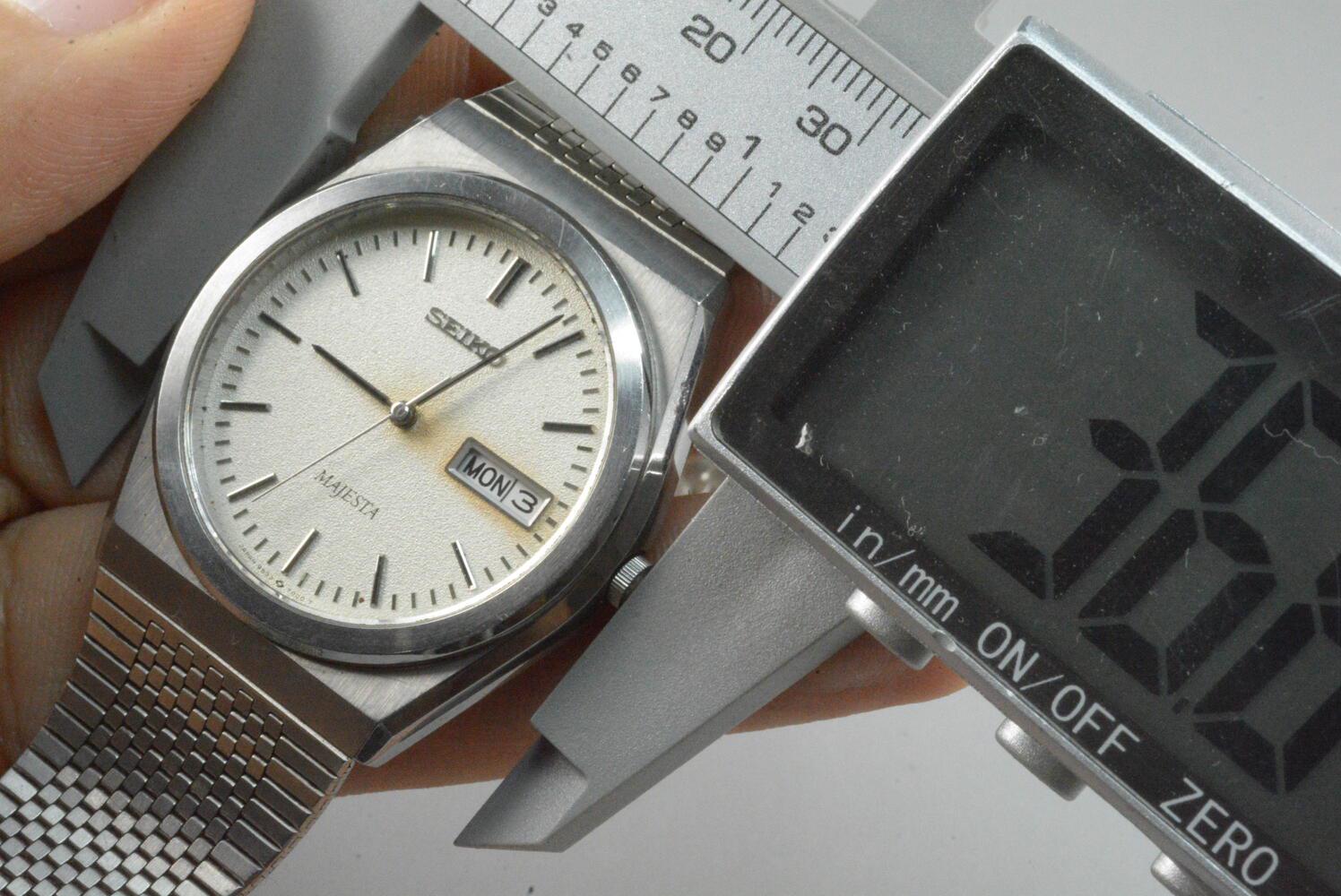 Vintage Seiko Majesta 9533 6000 Gray Textured Dial Men Quartz
