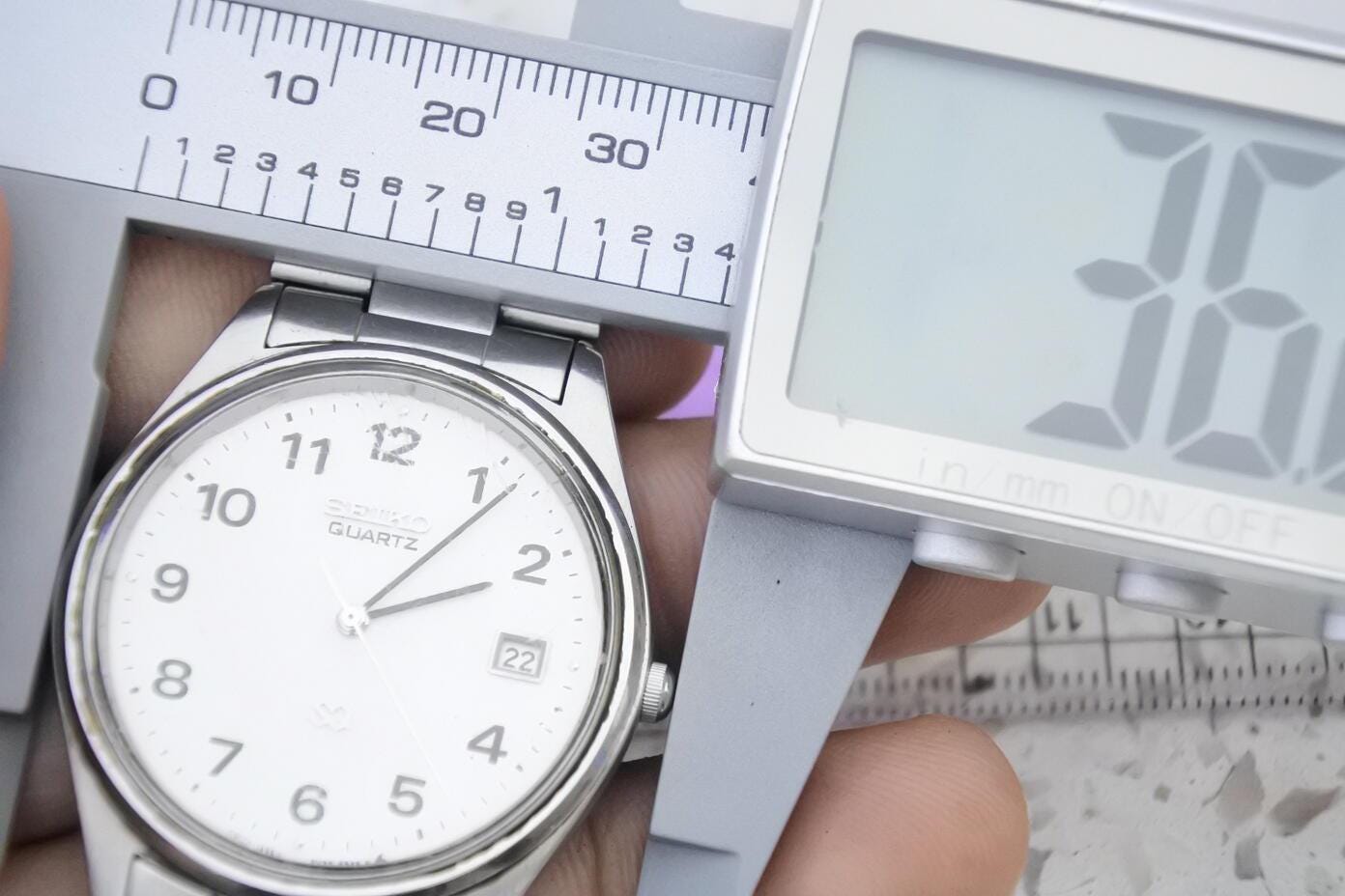 SEIKO セイコー SQ 5Y22-8020 腕時計 メンズ ウォッチ クォーツ quartz