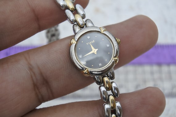 Vintage Seiko Tisse 1F20 0060 Black Dial Lady Quartz Wrist Watch