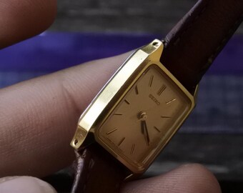 Vintage Seiko 4N21 5090 Yellow Dial Lady Quartz Watch Japan Square