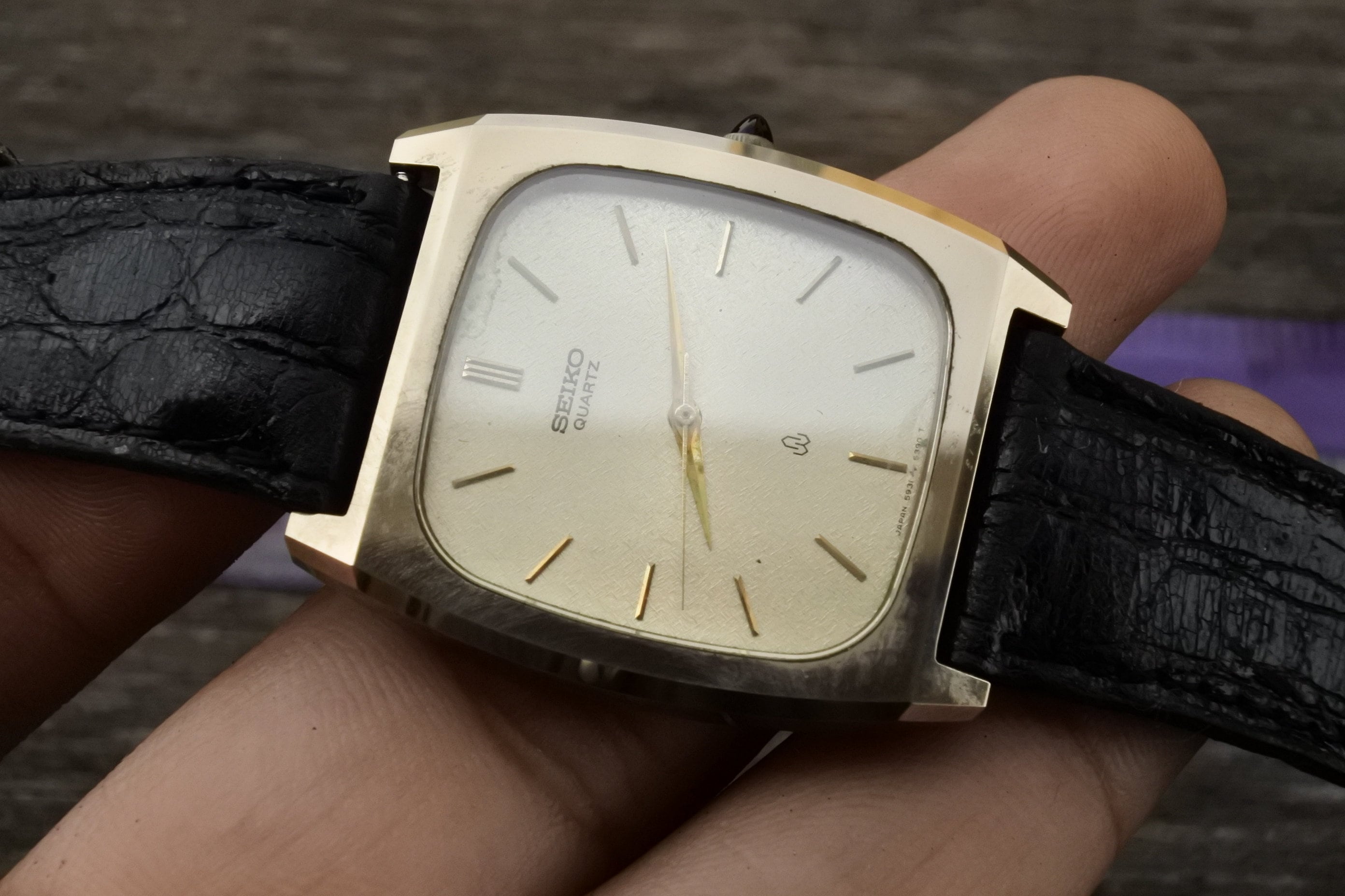 Vintage Seiko NSAG CASE 5931 5340 Yellow Dial Men Quartz Watch