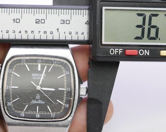 Vintage Seiko Silverwave 8221 502A Black Dial Men Quartz Watch