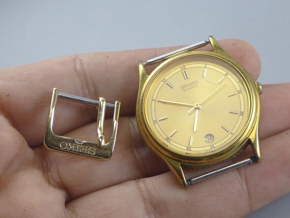 Vintage Seiko V722 6B20 Golden Dial Men Quartz Watch Japan JDM