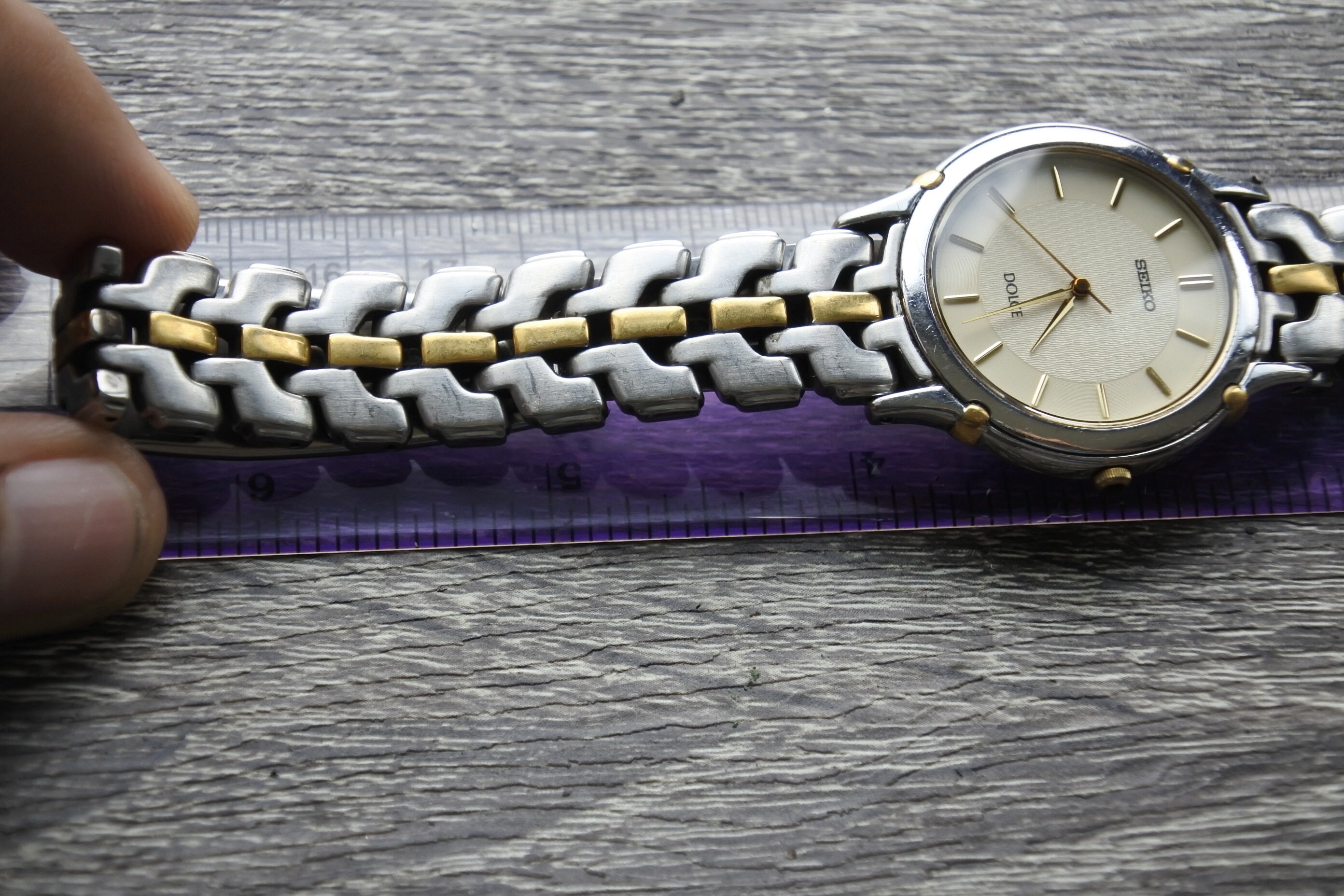 Vintage Seiko Dolce Round 8J41 6080 Men Watch Japan Original