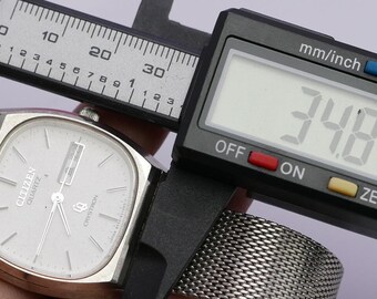 Vintage Citizen Crystron KANJI DATE White Dial Men Quartz Watch