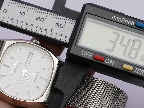 Vintage Citizen Crystron KANJI DATE White Dial Men Quartz Watch