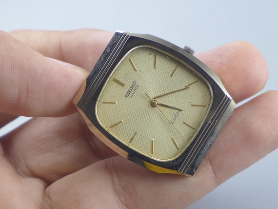 ✨SEIKO✨セイコー✨DOLCE✨5931-5450✨クォーツ✨腕時計✨ Vintage Seiko Dolce 5931 5450 NSAG Super Hard Alloy Case. Men