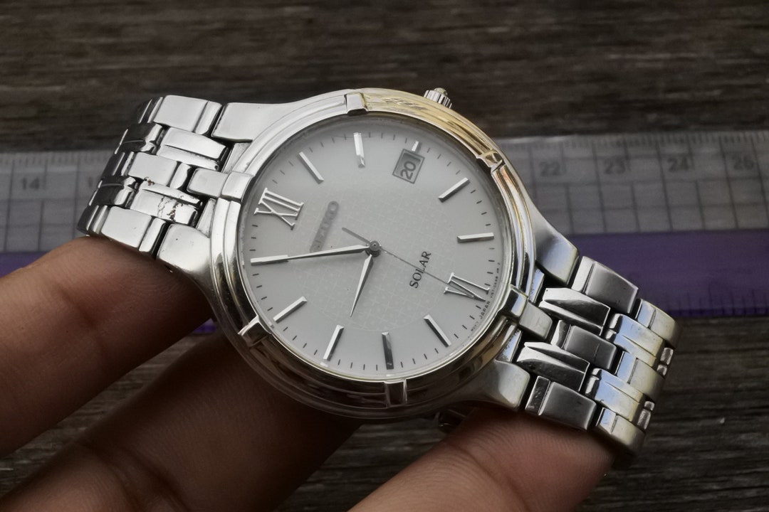 Vintage Seiko Solar V157 0AA0 Roman Numeral Dial Lady Quartz