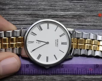 SEIKO VINTAGE NON DIGITAL WATCH 1979 8249-7000 SILVERWAVE