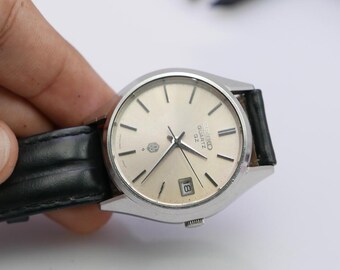 Vintage Seiko QZ 0922 8000 Silver Dial Men Quartz Watch Japan