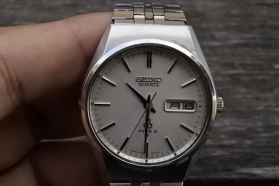 Vintage Seiko Type II 7546 8070 White Dial Men Quartz Watch
