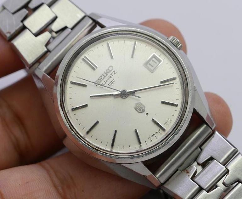 Vintage Seiko QR 3862 7020 White Dial Men Quartz Watch Japan Round