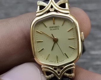 Vintage Seiko Gold Plated 1421 5050 Yellow Dial Lady Quartz Watch