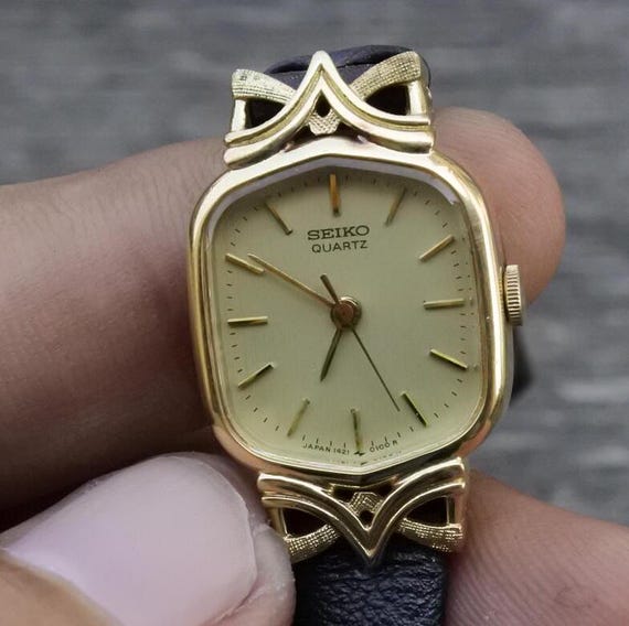 Vintage Seiko Gold Plated 1421 5050 Yellow Dial Lady Quartz Watch