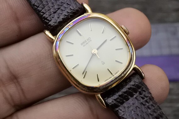 Vintage Seiko Gold Plate 2621 5150 Yellow Dial Lady Quartz Watch