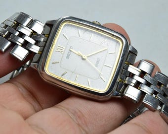Vintage Seiko Spirit 7N01 5210 White Dial Men Quartz Watch Japan