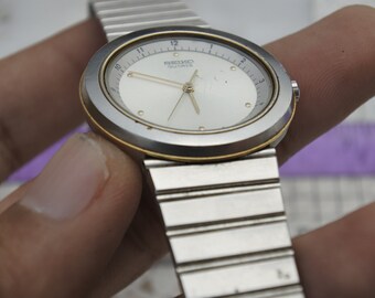 Retro 1990 Seiko Water Resistant Quartz Mens Watch W/ St. Steel