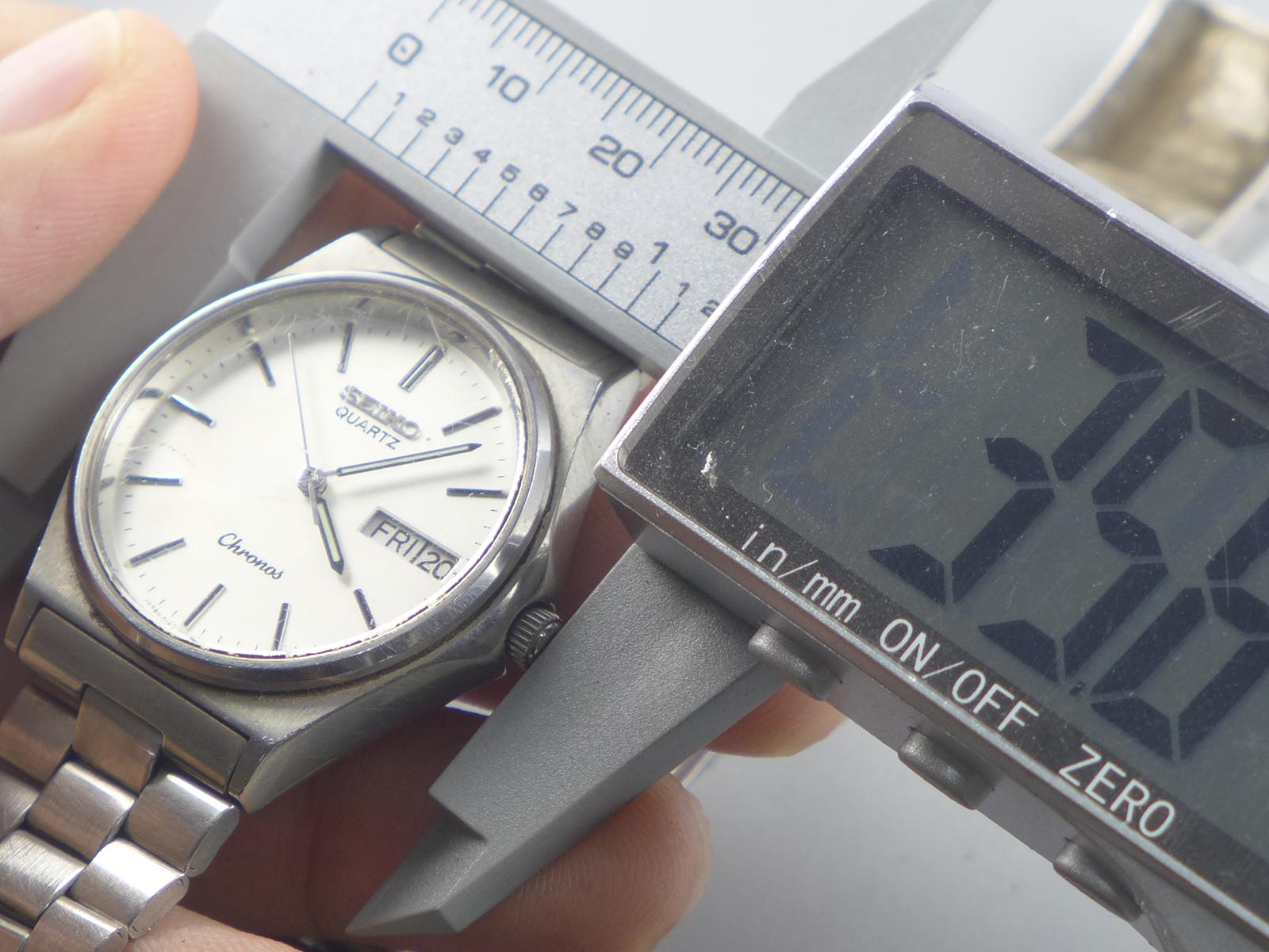 Vintage Seiko Chronos 8123 6130 Silver Dial Men Quartz Watch Japan