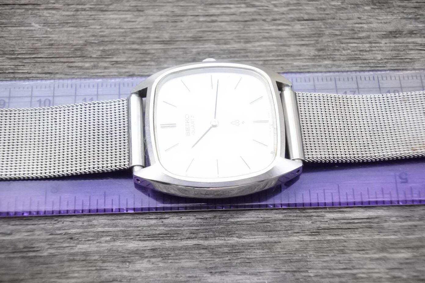 Vintage Seiko 4130 5320 Textured Dial Men Quartz Watch Japan JDM