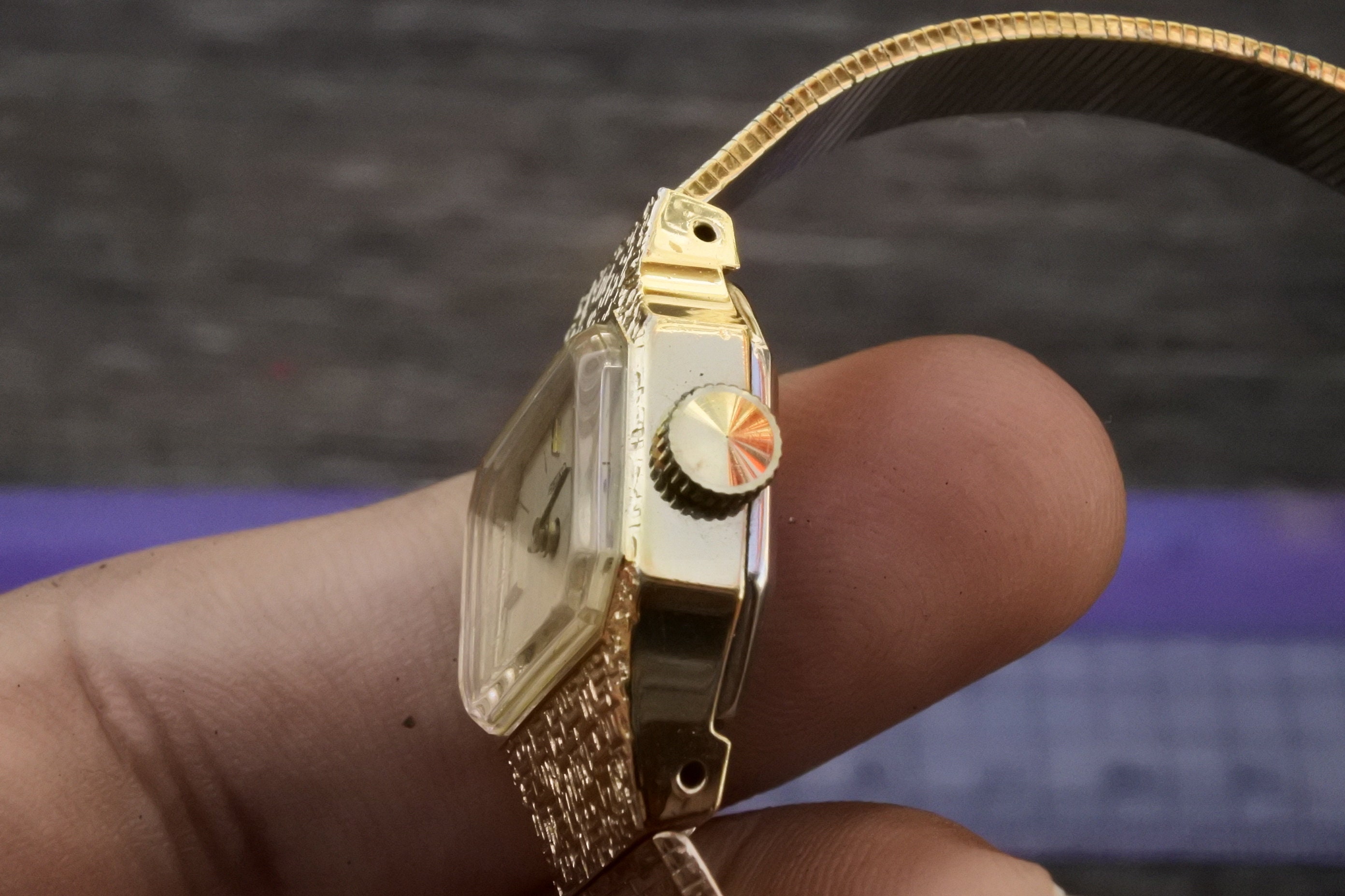 Vintage Seiko Gold Plated 11 3870 Textured Dial Lady Hand Winding