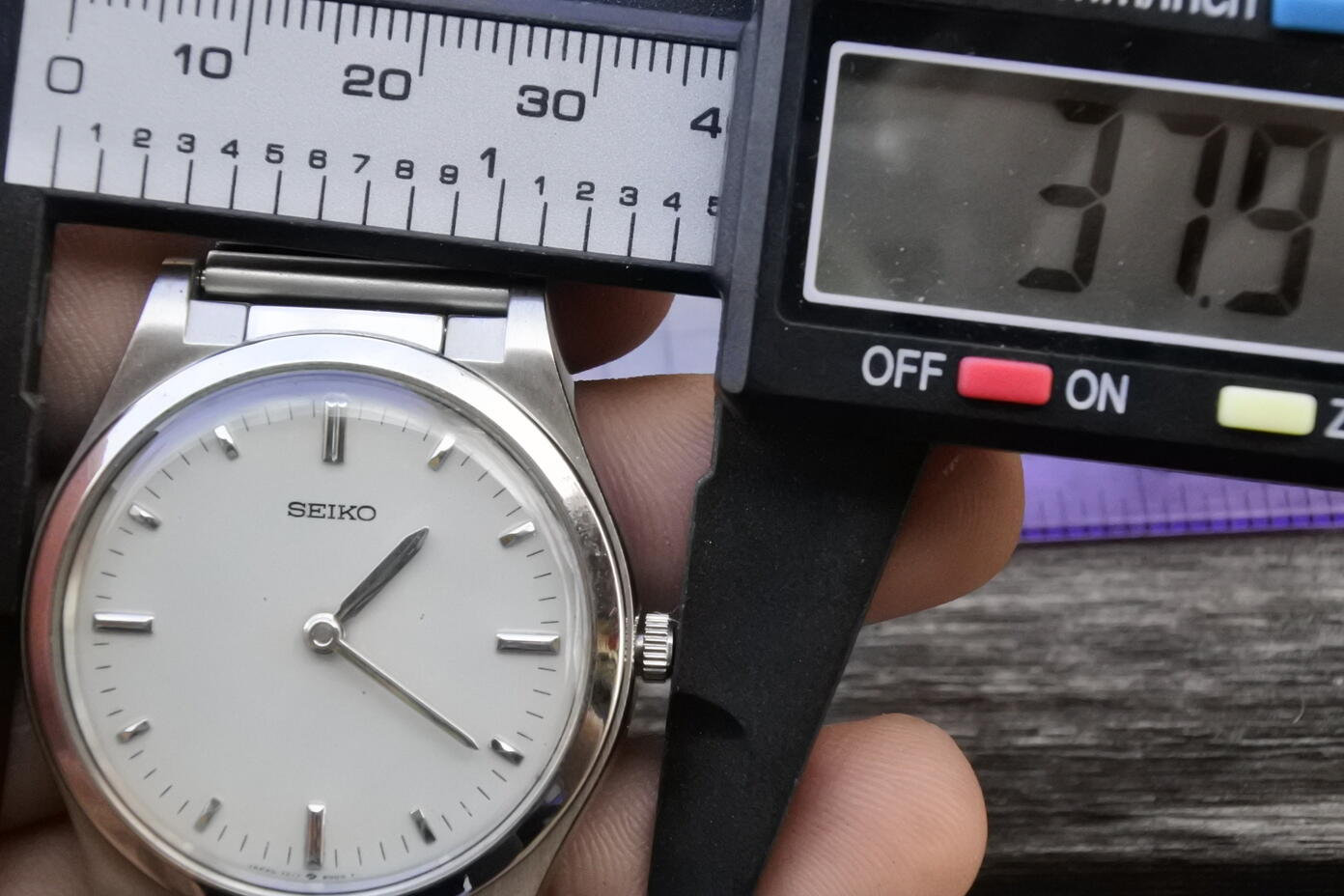 Vintage Seiko Blindstylus (RARE) 7C17 8000 Gray Dial Men Quartz 