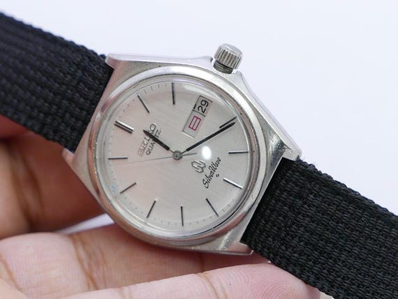Vintage Seiko Silverwave 8229 8000 White Dial Men Quartz Watch