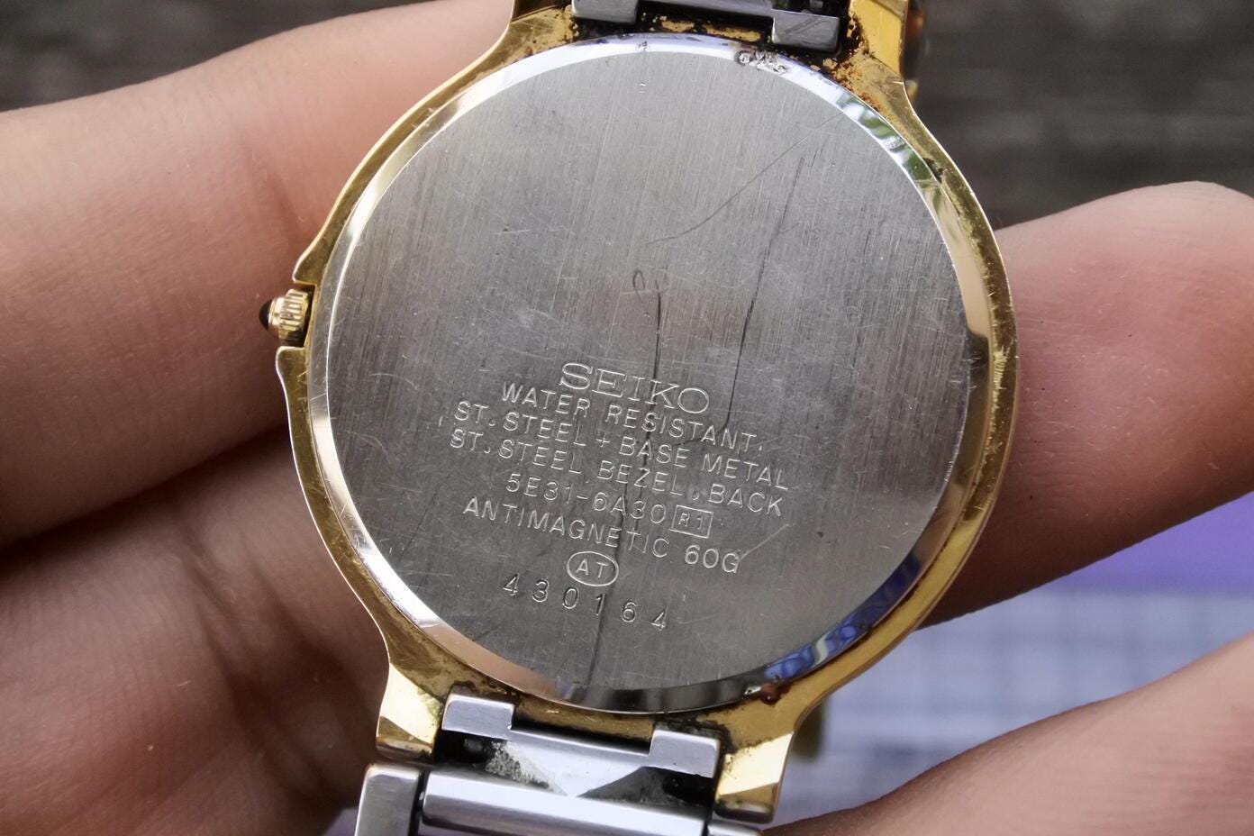 SEIKO Dolce 5E31-6A30 腕時計シルバーゴールド Vintage Seiko Dolce 5E31 6A30 Integrated Bracelet Lady Quartz