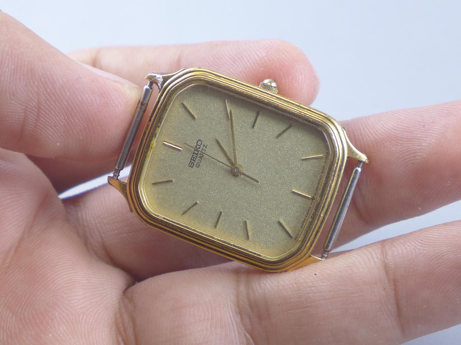 Vintage Seiko Swiss ACM 9021 5090 Textured Dial Lady Quartz Watch