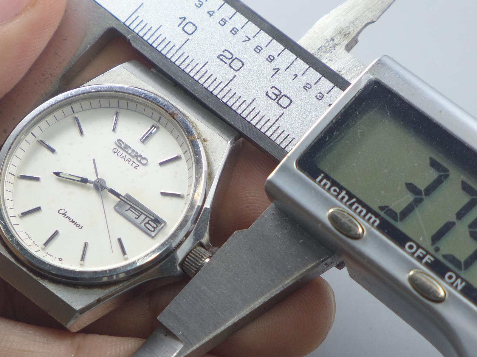 Vintage Seiko Chronos 8123 6320 White Dial Men Quartz Watch Japan