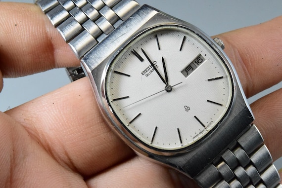 Vintage Seiko 5933 5090 White Dial Men Quartz Sport Watch Japan