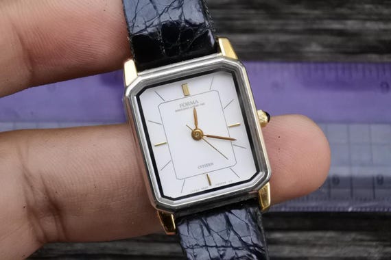 Vintage Citizen Forma Year 1992 5630 White Dial Lady Quartz Watch
