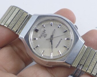 Vintage RICOH Riquartz Graues Zifferblatt Männer Quarzuhr Japan JDM Runde Form 37 mm