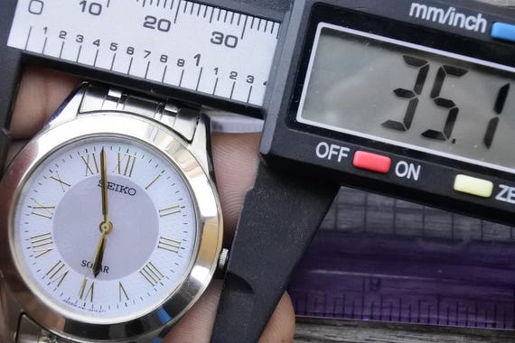 SEIKO LORUS SOLAR POWER 腕時計 10BAR Lorus