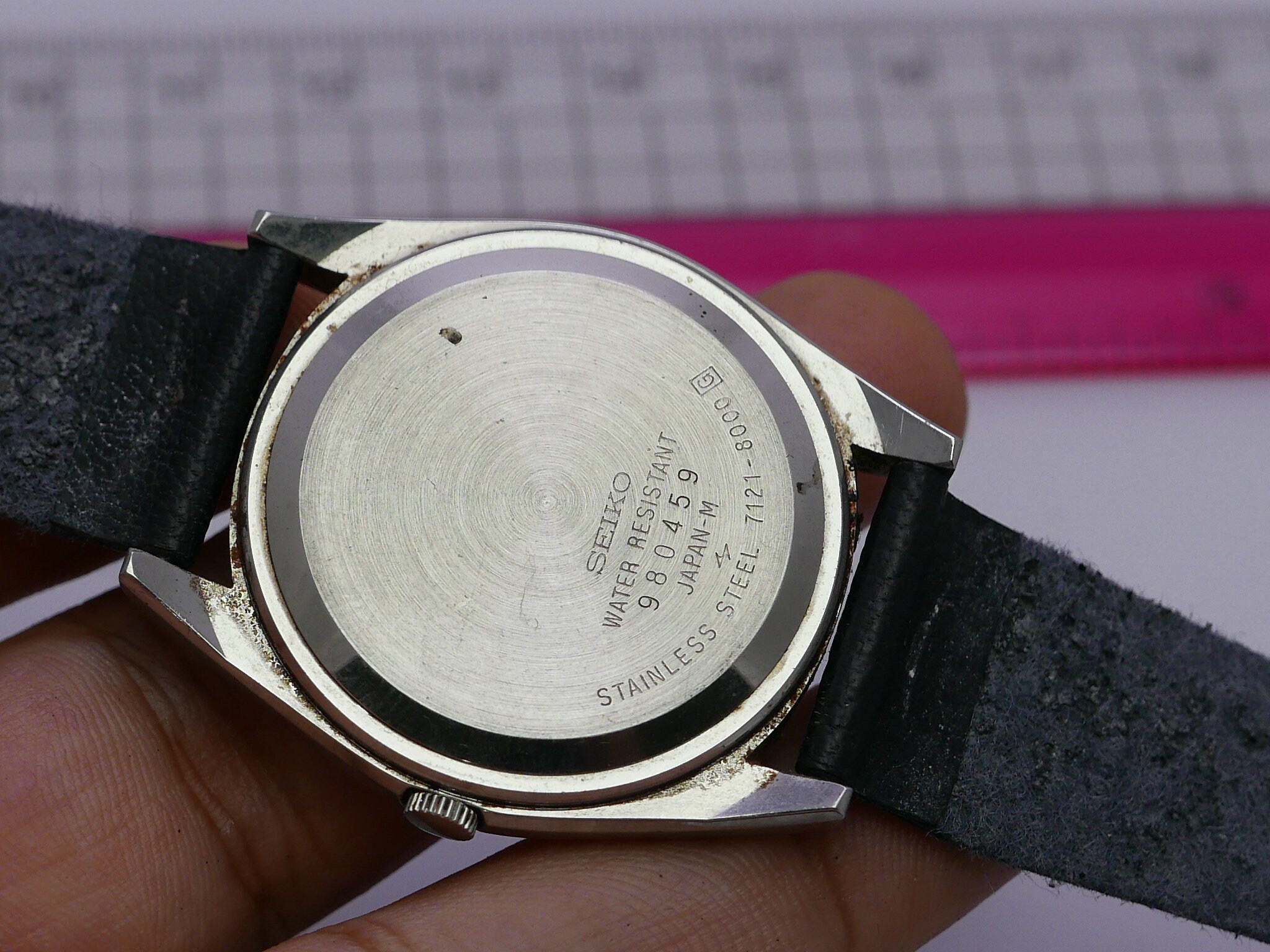 Vintage Seiko 7121 8000 Textured Dial Men Quartz Watch Japan