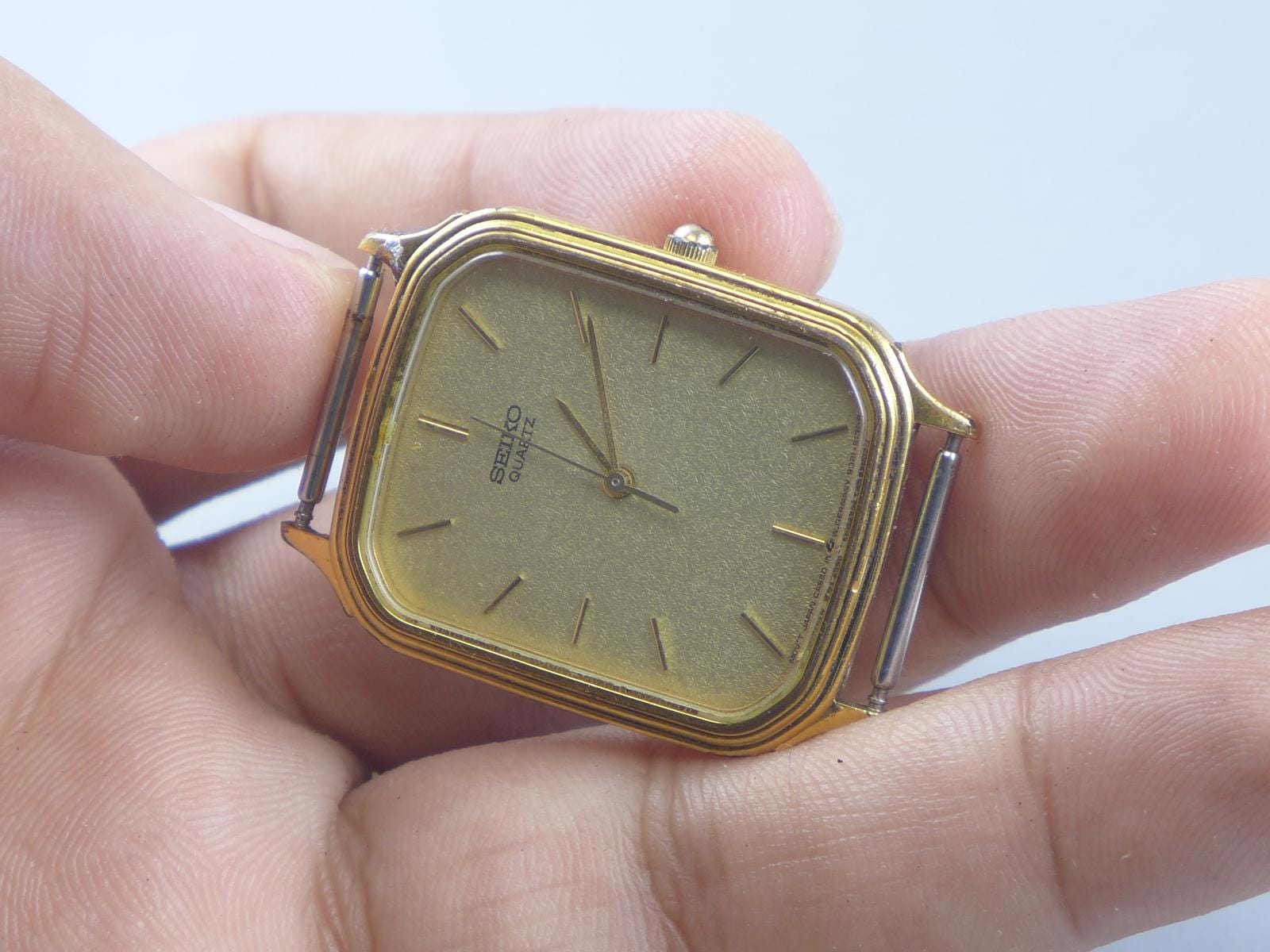 Vintage Seiko Swiss ACM 9021 5090 Textured Dial Lady Quartz Watch