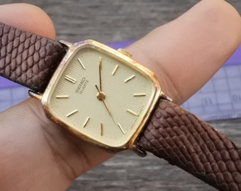 Vintage Seiko Gold Plated 1421 5130 Textured Dial Lady Quartz