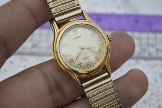 Vintage Seiko Gold Plated 1F21 1B30 Yellow Dial L… - image 1