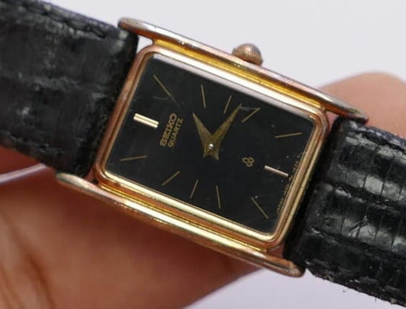 Vintage Seiko Gold Plated 1400 5790 Black Dial Lady Quartz Vintage Seiko Gold Plated 1400 5790 Black Dial Lady Quartz