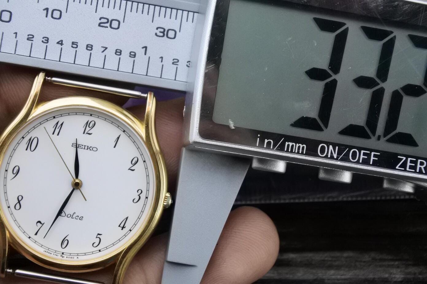 Vintage Seiko Dolce Gold Plated 30micron 7741 6030 White Vintage Seiko Dolce Gold Plated 30micron 7741 6030 White