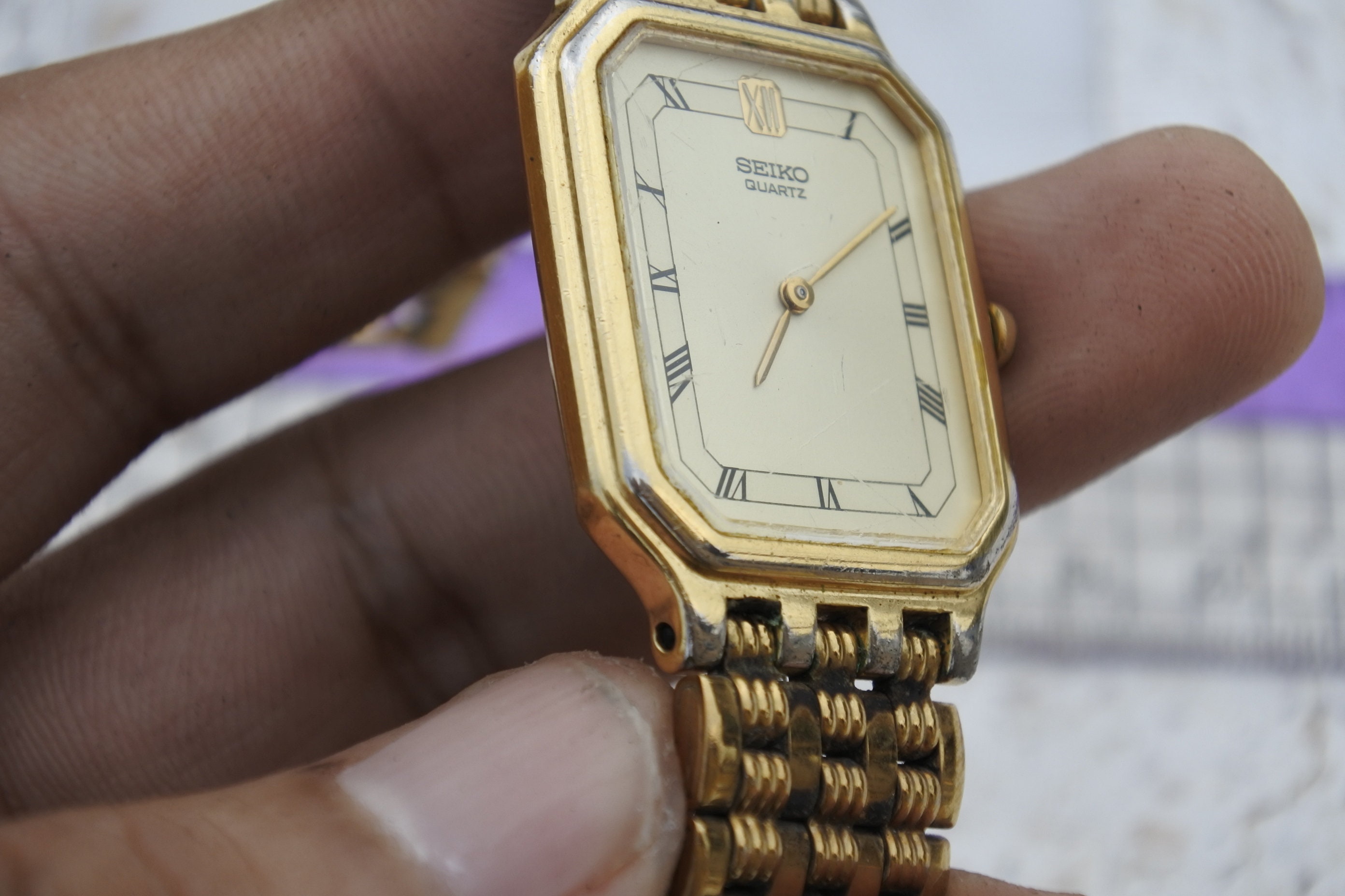 Vintage Seiko 5Y30 5D60 Roman Numeric Dial Unisex Quartz