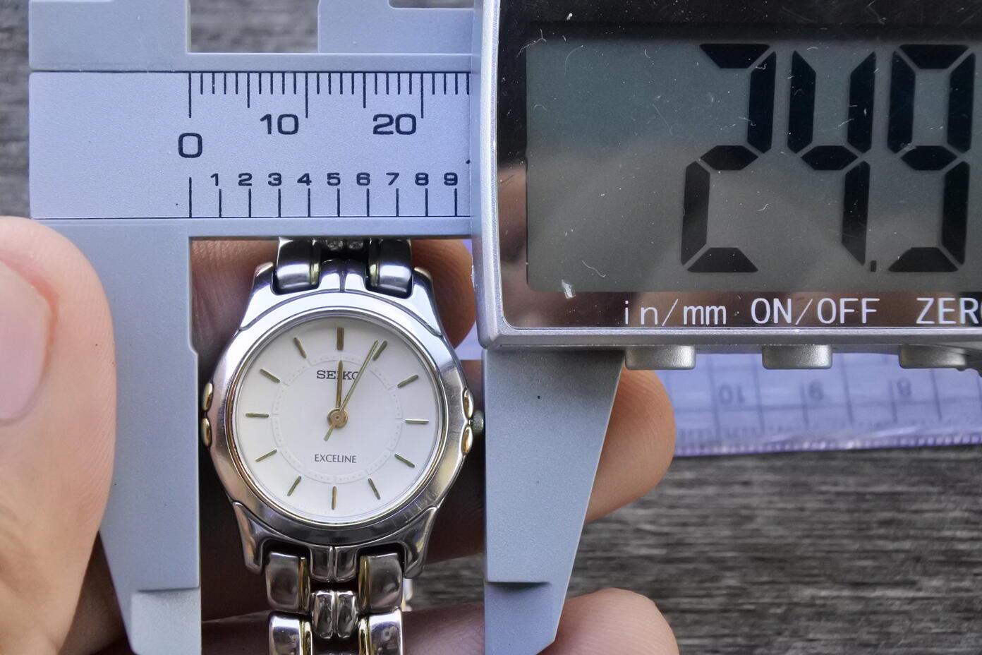 ✨SEIKO✨セイコー✨Exeline✨クオーツ✨腕時計✨1400-7560✨ ✨SEIKO✨セイコー✨Exeline✨クオーツ✨腕時計✨1400-7560✨