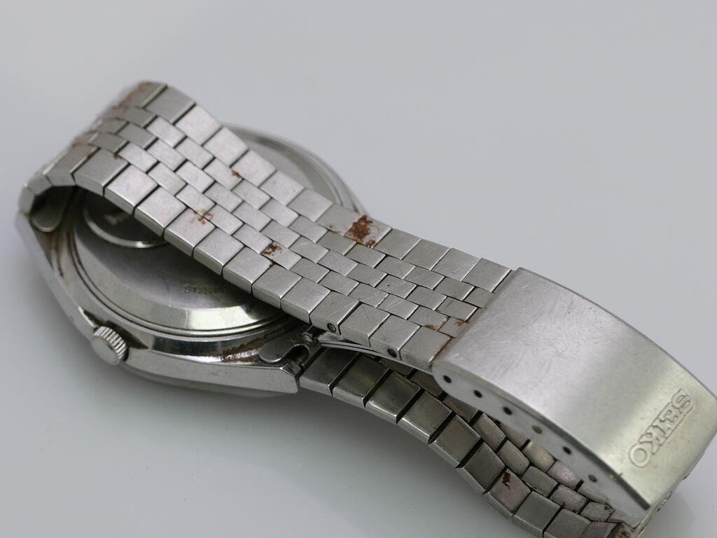 Vintage Seiko QZ 0922 8060 Textured Dial Men Quartz Watch Japan