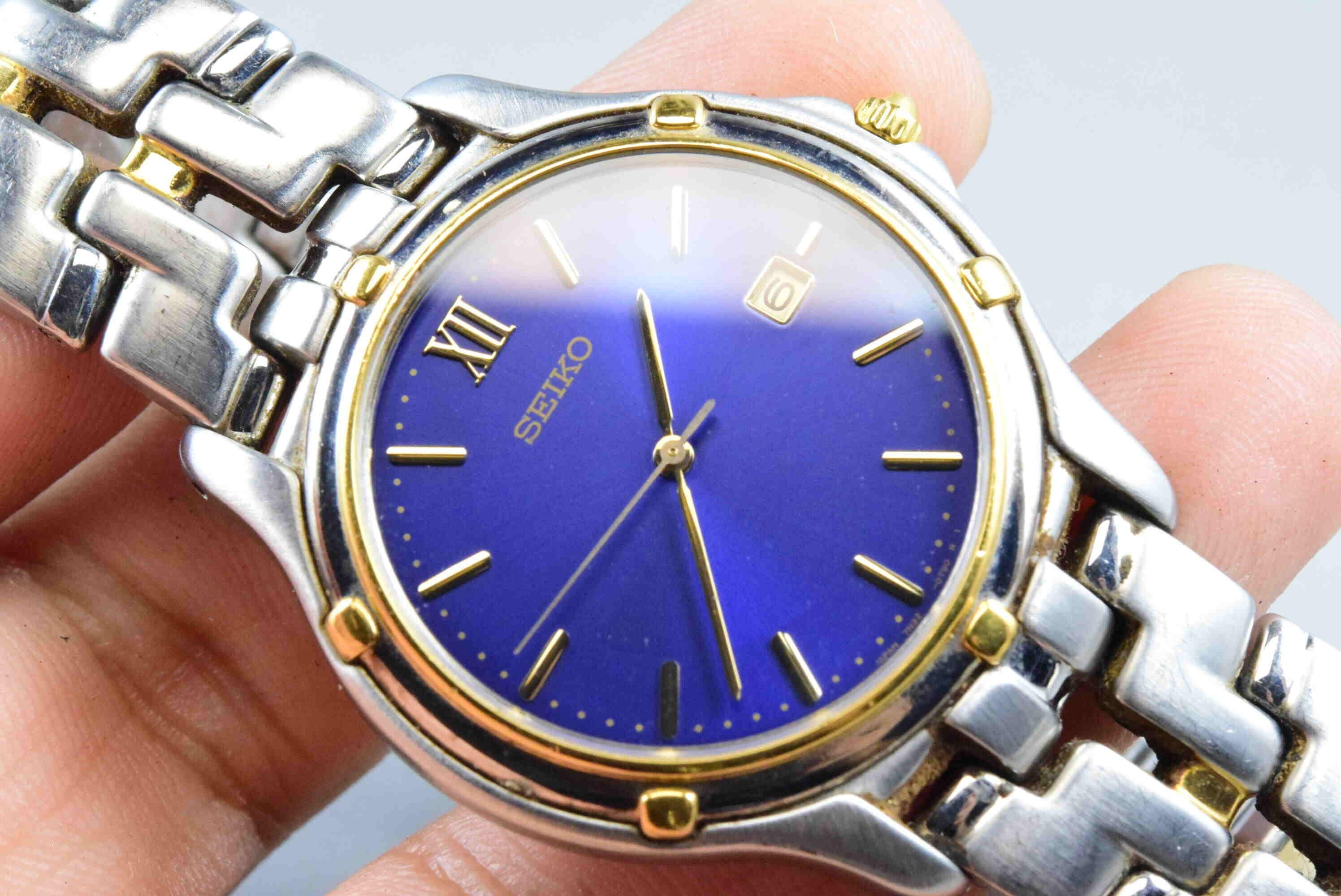 Vintage Seiko 7N32 0100 Blue Dial Men Quartz Watch Japan JDM Round