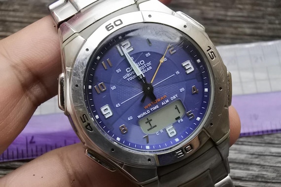 Vintage Casio 5052 WVA470 LCD DIGITAL Men Wave Ceptor Watch Japan